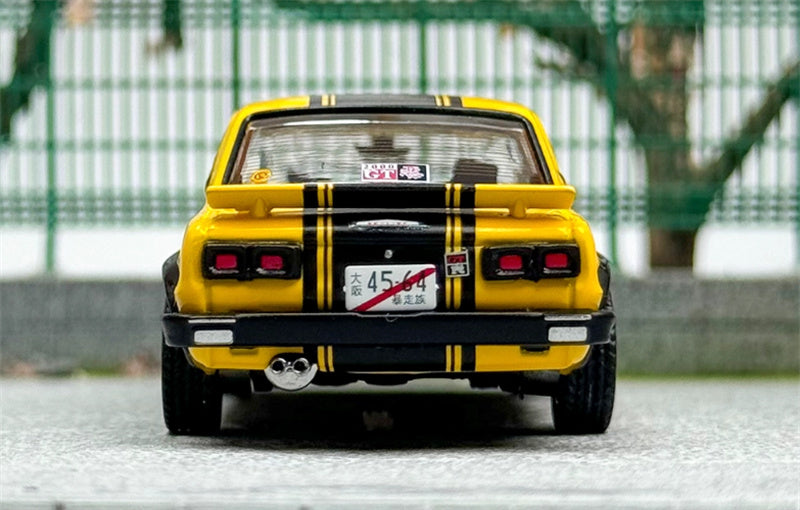 INNO64 Nissan Skyline 2000 GT-R (KPGC10) Yellow Black Stripe # 23 1:64 car Pre-built Model view6