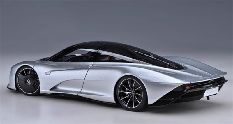 AUTOART McLaren Speedtail supercar silver 1:18 Car Pre-built Model view5
