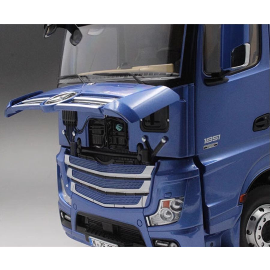 NZG Mercedes Benz ACTROS FH25 GIGASPACE 4X2 Truck Lorry Tractor blue 1:18 DIECAST Truck Lorry