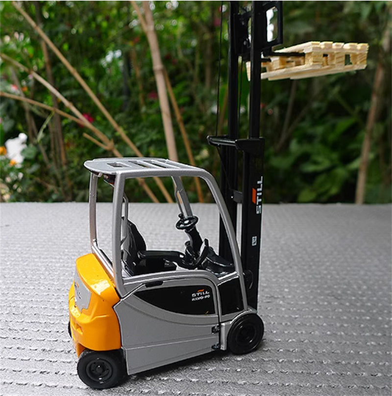 STILL German Elektro-Gabelstaplerklift Truck RX20-20 1:25 Truck Pre-built Model