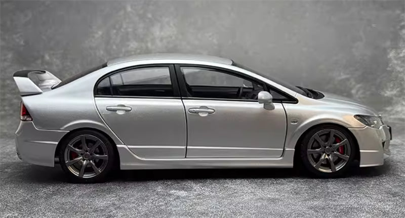 1:18 Honda Civic Type R FD2 Late Version MotorHelix Limited Edition 599PCS ONLY Silver Diecast Model view4