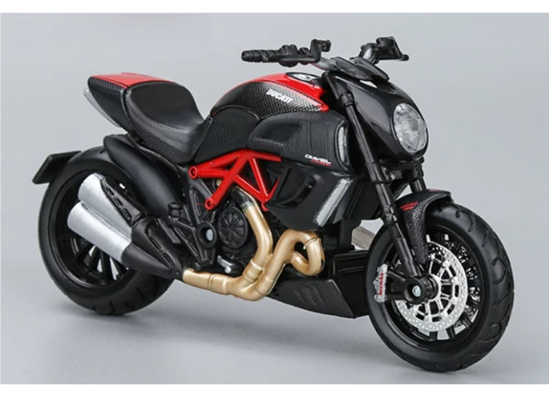 1:18 Ducati MotoGP Racing  Black DIAVEL CARBON Maisto  Diecast Motorcycle Model