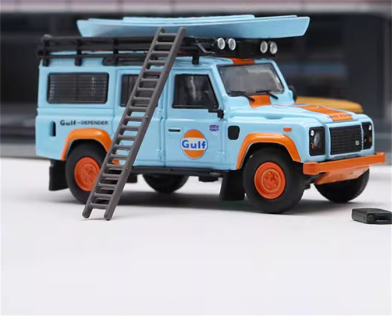Master Land Rover Defender 110 Gulf coating with accessories old version 1:64 Car Pre-built Airliner Model Display view6