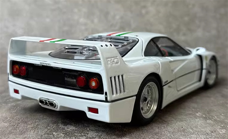 KYOSHO Ferrari F40 Fully open sports car Italian striped white 1:18 Car Pre-a Model
