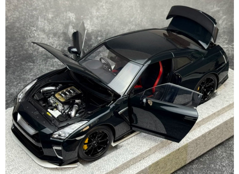 1:18 Nissan GT-R R35 2022 Midnight Purple MOTORHELIX Track Edition Limited Edition 999PCS ONLY DIECAST Model