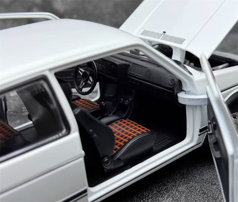 Norev Volkswagen VW Golf GTI 1976 First Generation White 1:18 Car Pre-built Model view3