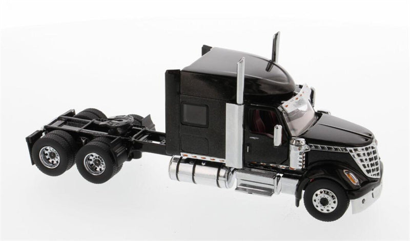 CATERPILLAR  International LoneStar Sleeper American version Black Tandem Prime Mover Tractor Truck 1:50 Truck Pre-built Model