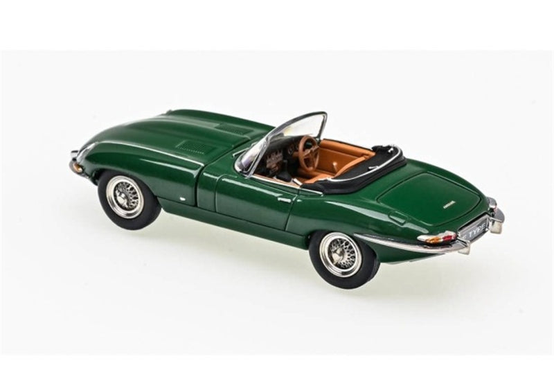 GFCC 1961 Jaguar E-Type Roadster Convertible British Green Limited Edition 499PCS ONLY RHD 1:64 car Pre-built Model view3