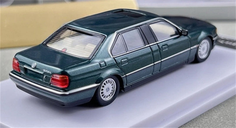 1:64 BMW E38 7 Series L7 96-98 British Racing Green DCM DIECAST Limited Edition 499pcs ONLY Model