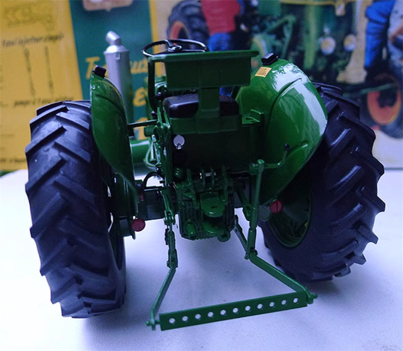 REPLICAGRI SFV 201 European classical tractor green 1:16 Truck Pre-built Model