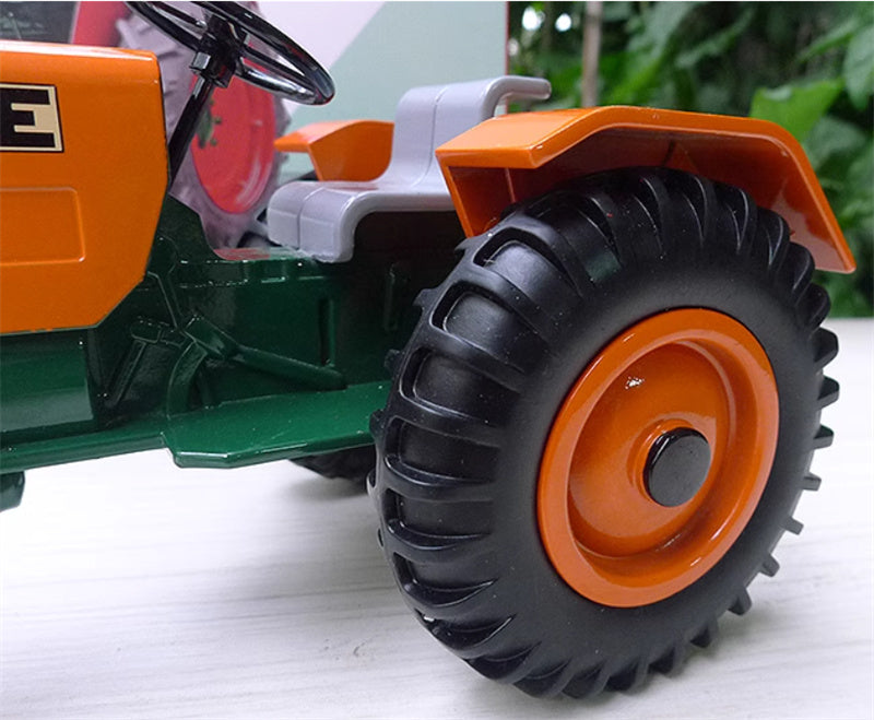 Universal Hobbies VENDEUVRE BL Agrodyne Classical tractor 1:16 Truck Pre-built Model
