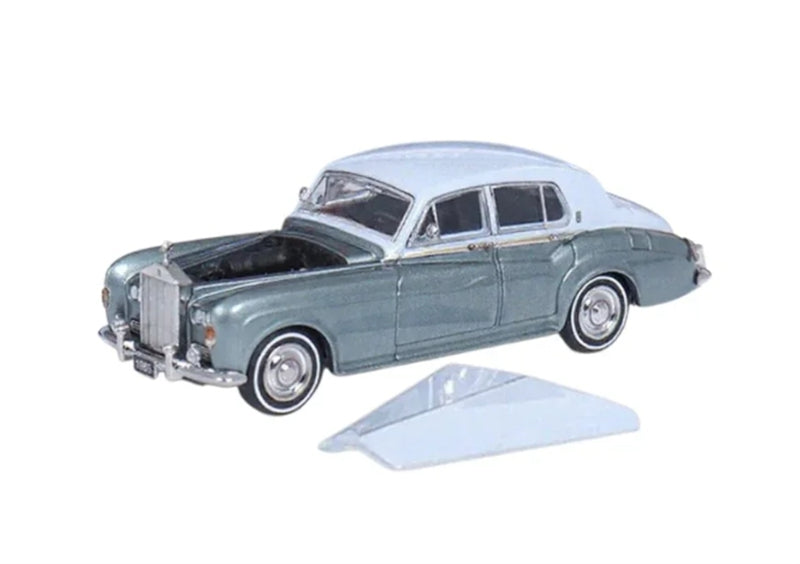 GFCC 1965 Rolls Royce Silver Cloud III classic car Light Blue Ice Blue Double LHD 1:64 car Pre-built Model view6