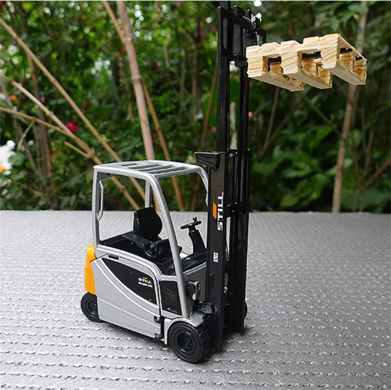 STILL German Elektro-Gabelstaplerklift Truck RX20-20 1:25 Truck Pre-built Model