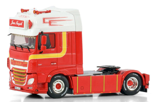 WSI DAF XF SUPER SPACE CAB MY2017 Michael / Naujok 1:50 Truck Pre-built Model