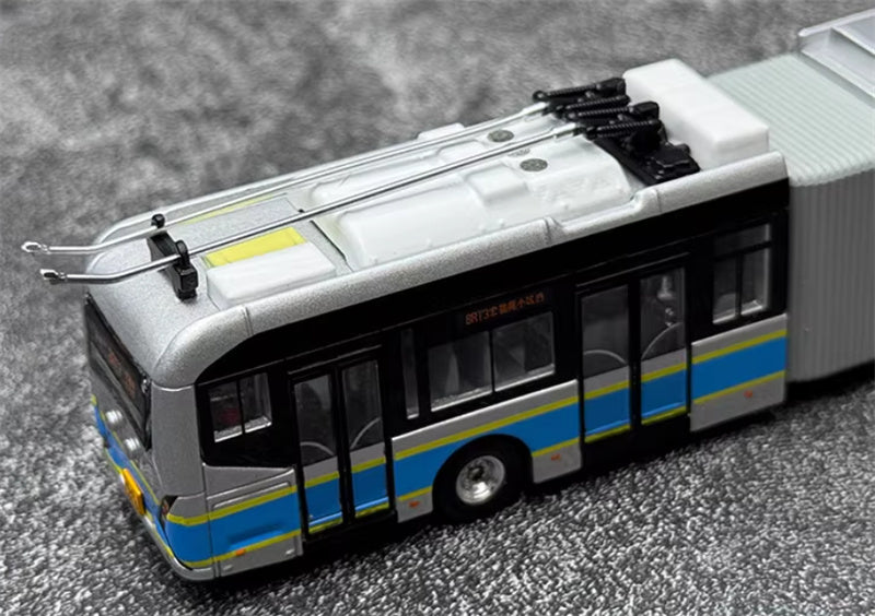 CREATIVE CULTURE BJD-WG180N Beijing Bus BTR3 Youth articulated trolley bus Blue Silver 1:110 Bus Pre-built Model view10