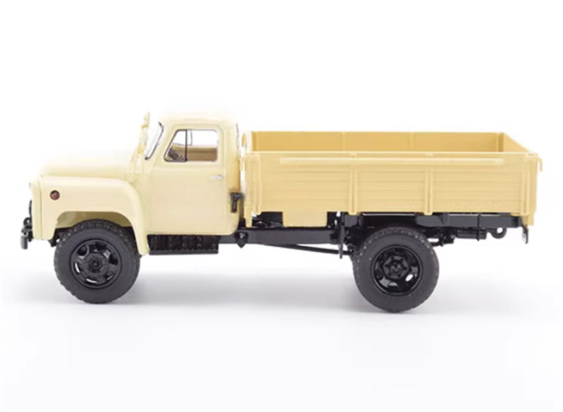 StartScaleModels GAZ-52-04 Soviet medium-sized flatbed truck 1:43 Truck Pre-built Airliner Model Display view3