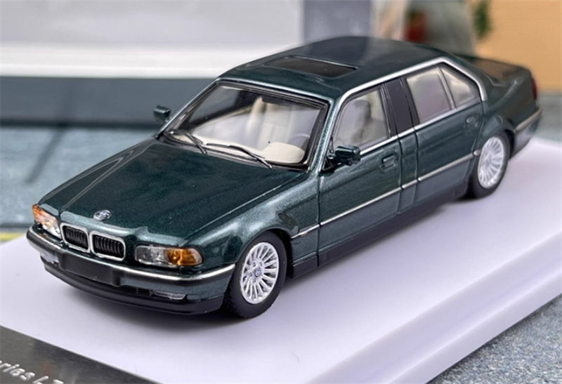 1:64 BMW E38 7 Series L7 98-01 British Racing Green DCM DIECAST Limited Edition 499pcs ONLY Model