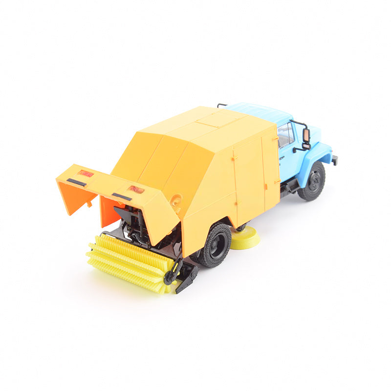Modimio PUM-1 (3307) Cleaning Car Omsk Street Station Siberia Russia 1:43 Truck Pre-built Model