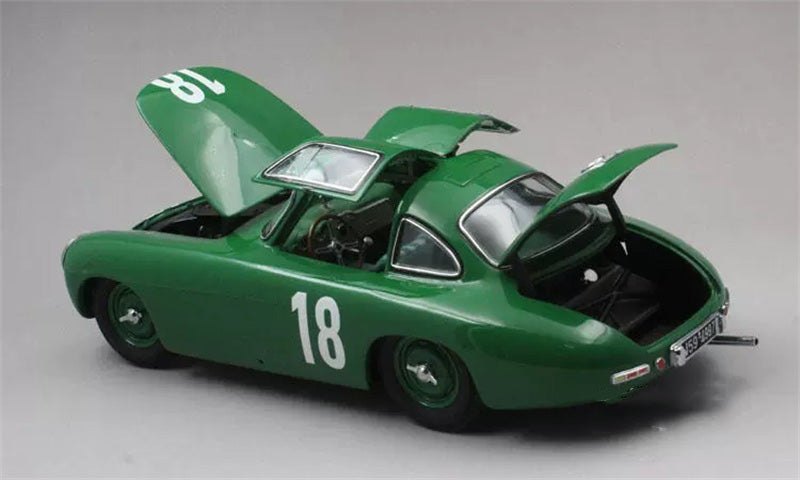 CMC Mercedes Benz 300SL W 194 1952 Green #18 1/18 car Pre-a Model