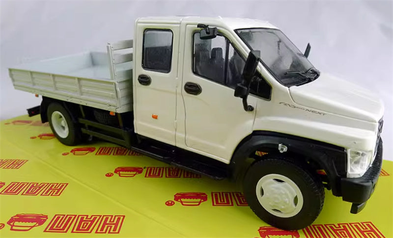 HAW RA3 C42 R33 Soviet Union Russian civilian pickup truck white 1:43 Truck Pre-built Model