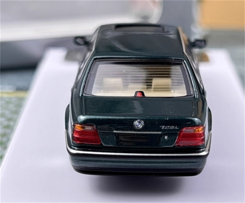 1:64 BMW E38 7 Series L7 96-98 British Racing Green DCM DIECAST Limited Edition 499pcs ONLY Model