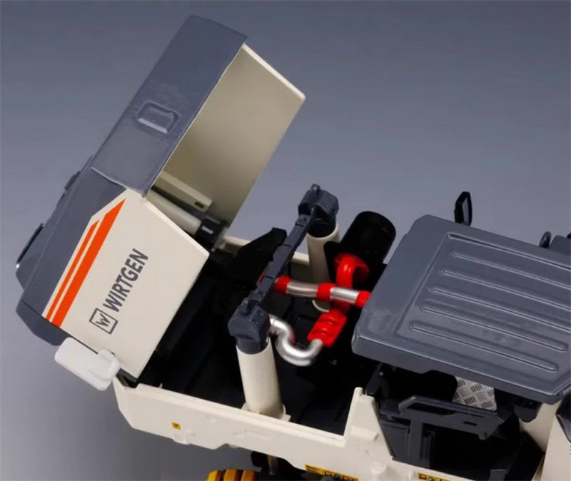 WIRTGEN W155CFi Cold Milling Machine 1:35 Truck Pre-built Model
