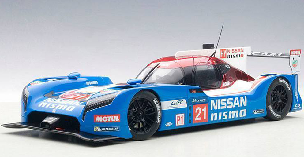AUTOART Nissan GT-R NISMO LM 2015 #21 Le Mans 1:18 Car Pre-built Model view1