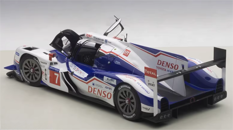 AUTOART Toyota TS040 Hybrid Endurance Race #7 1:18 Car Pre-built Model view5