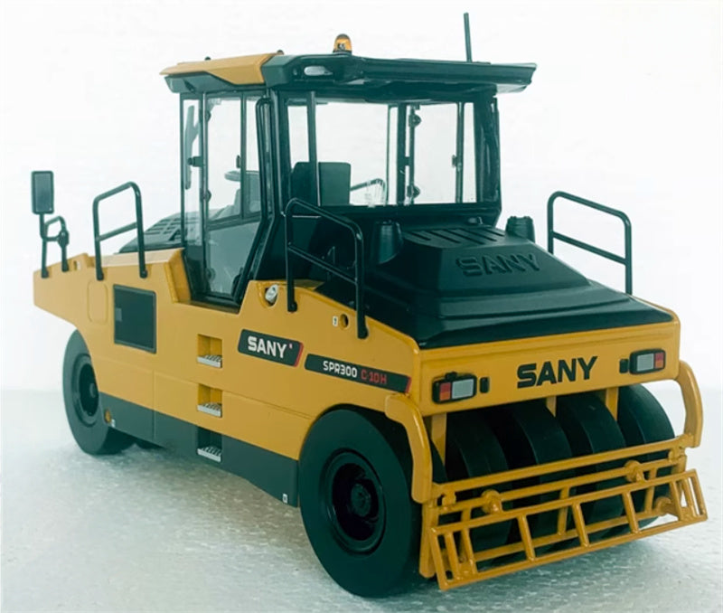 SANY SPR300C Tire Roller 1:35 Truck Pre-built Model