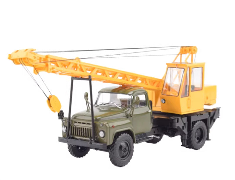Modimio Soviet Gorky KS-1562B (GAZ-53A) Crane 1:43 Truck Pre-built Airliner Model Display view1