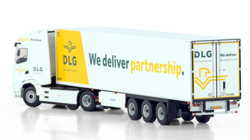 WSI DAF XG 6X2 MIDLIFT AXLE REEFER TRAILER - 3 AXLE DLG Logistics 1:50 Truck Pre-built Model