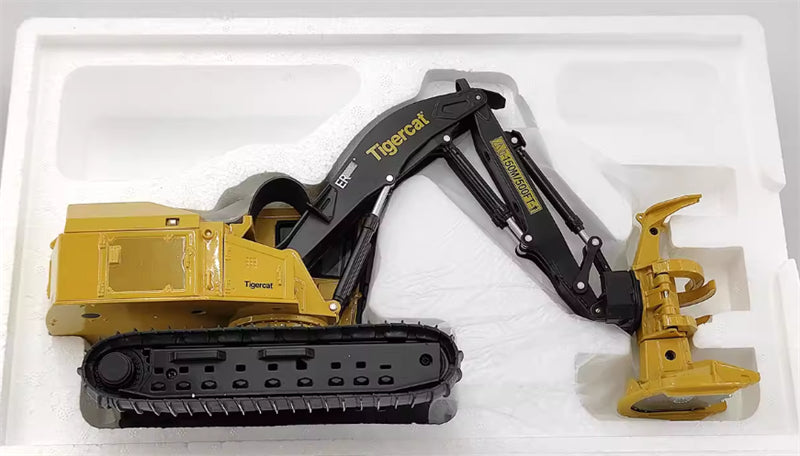 1:32 870C Tigercat DIECAST Model