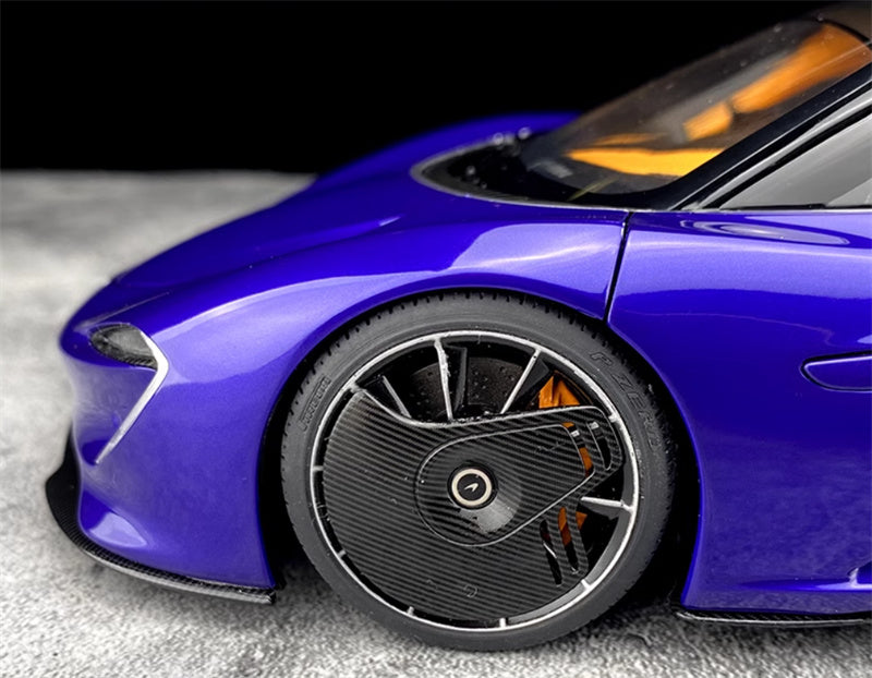 AUTOART MCLAREN SPEEDTAIL Purple 1:18 ABS Car