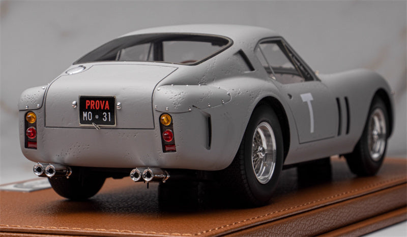 BBR MODELS Ferrari 250 GTO Test Monza 1961 with Figure Stirling Limited Edition 200PCS ONLY Leather base 1:18 Car Pre-built Model view7