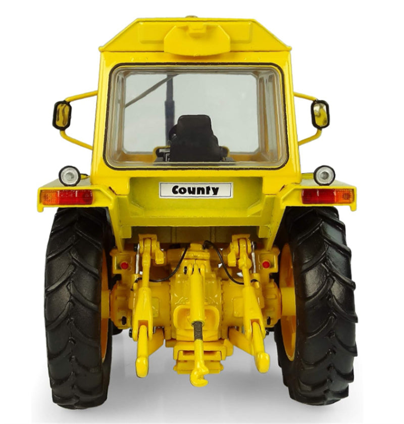 Universal Hobbies FORD COUNTY 1174 tractor Yellow Limited Edition 1000PCS ONLY 1:32 Truck Pre-built Model