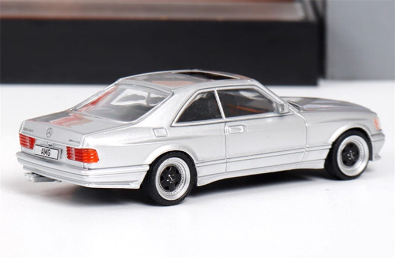 Rhino Model Mercedes Benz S-Class 560 SEC AMG W126 Silver 1:64 Car Pre-built Model view4