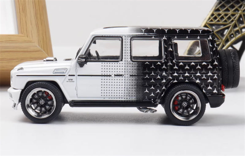 LeManFang Mercedes Benz G63 spare tire modification Starry White 1:64 Truck Pre-built Model view3