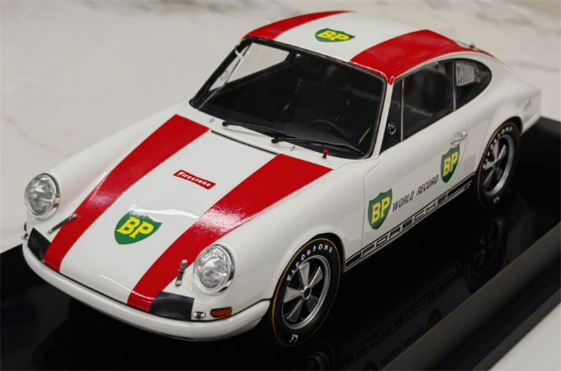 1:18 Porsche 911R 1967 Amalgam Resin Car Model view1