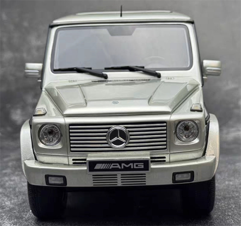 OTTO Mercedes Benz G55 AMG 2003 silver Limited Edition 1:18 Car Pre-built Model view10