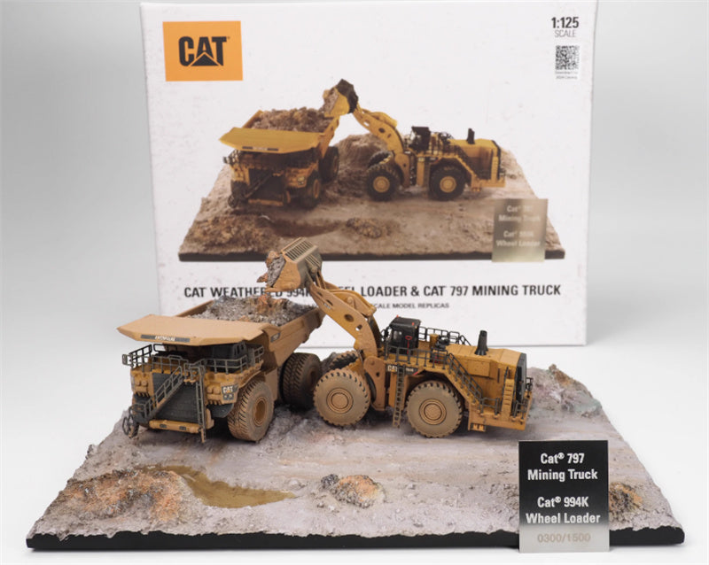 CATERPILLAR 994K Wheel Loader & 797 Mining Truck muddy scene set Limited Edition 1500PCS ONLY 1:125 Truck Pre-built Model