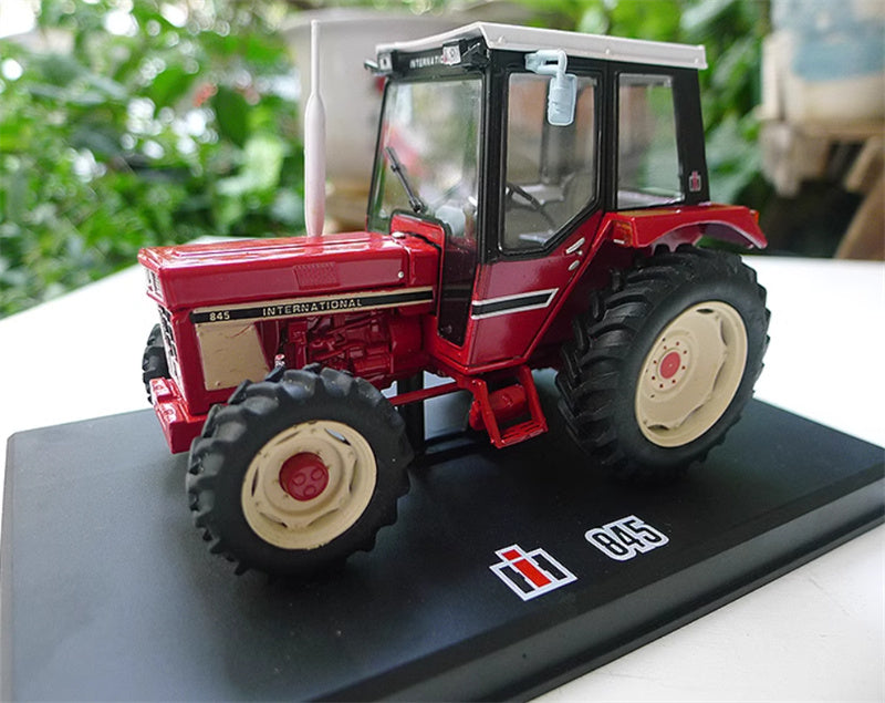 REPLICAGRI CASE IH 845 Agricultural Tractor Red 1:32 Truck Pre-built Model