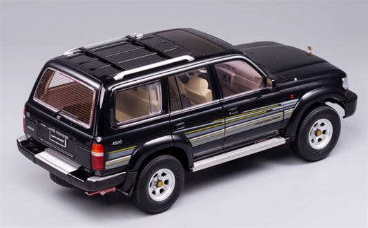 KengFai Toyota Land Cruiser LC80 black regular style Without luggage rack 1:18 Truck Pre-built Model view2