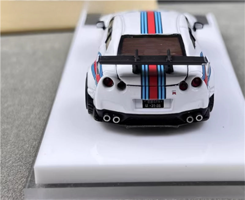 Oldtime Model Nissan GTR R35 LB PERFORMANCE wide body modification Martini 1# 1:64 Car Pre-built Airliner Model Display view6