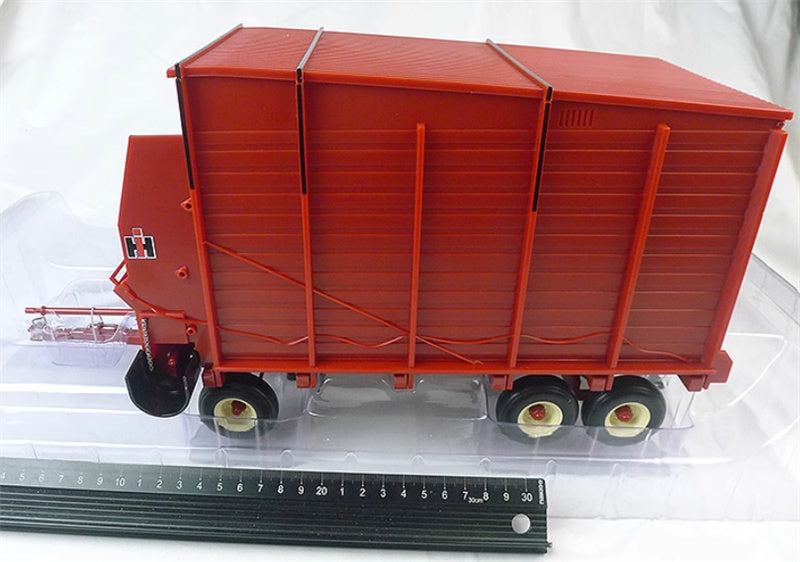 SpecCast CASE IH 120 Internationalage Wagon red 1:16 Truck Accessories Pre-built Model