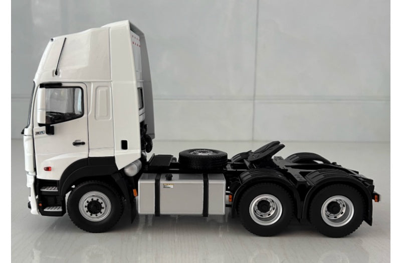 GAGC Hino 700 Zhizhen tractor White 1:24 Truck Pre-built Airliner Model Display view3