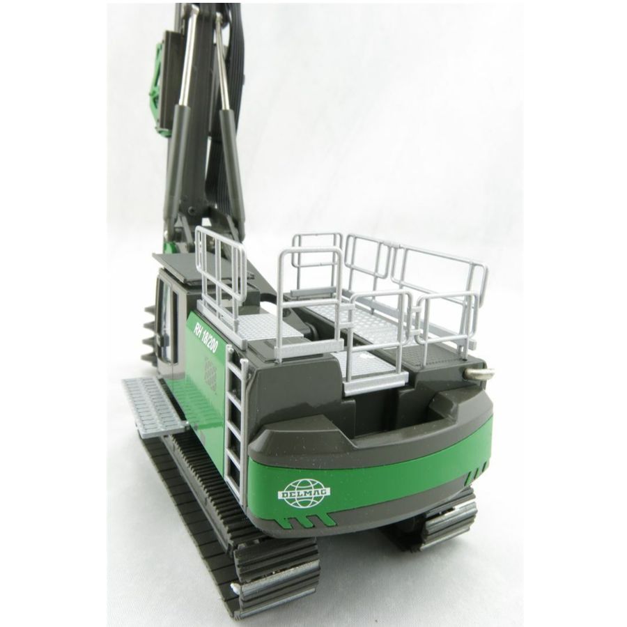 Conrad  DELMAG RH18/200/SR25E carrier rotary drilling rig 1:50 DIECAST Truck Lorry