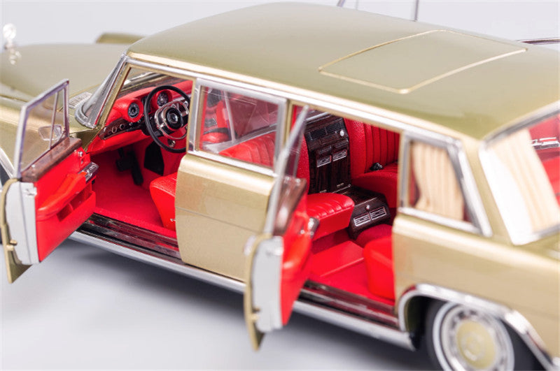 KengFai Mercedes Benz S600 Pullman W100 gold 1/18 DIECAST CAR