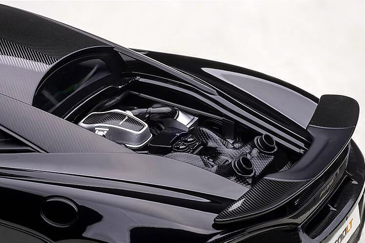 AUTOART McLaren 600LT sports car black 1:18car Pre-a Model