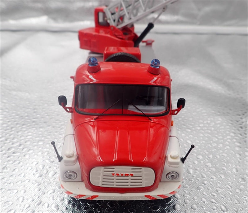 Schuco Tatra T148 Kranwagen Crane Truck Feuerwehr red Limited Edition 750PCS ONLY 1:43 Truck Pre-built Model view9
