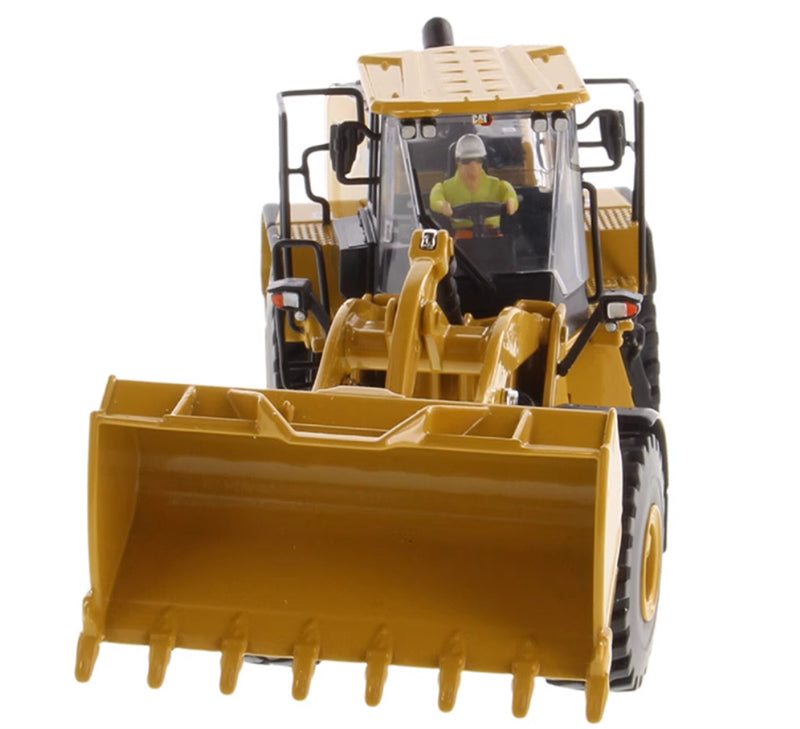 CATERPILLAR 966 GC Wheel Loader Limited Collection Edition 1:50 Truck Pre-built Model